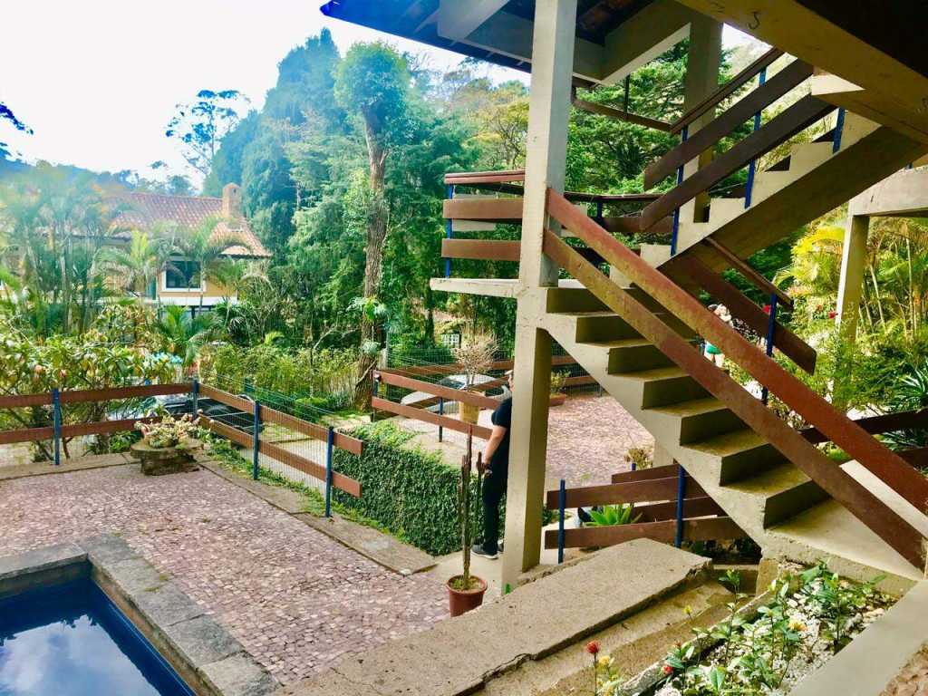 Excelente casa para aluguel mensal em Petrópolis - Rj