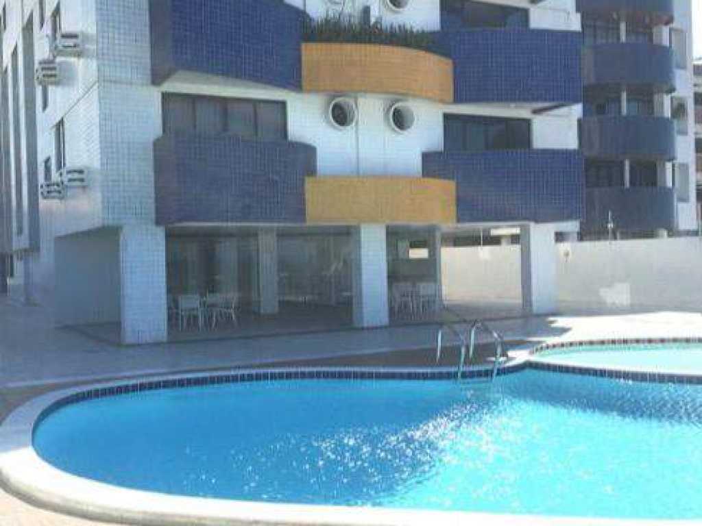 APARTAMENTO EM PRÉDIO BEIRA MAR