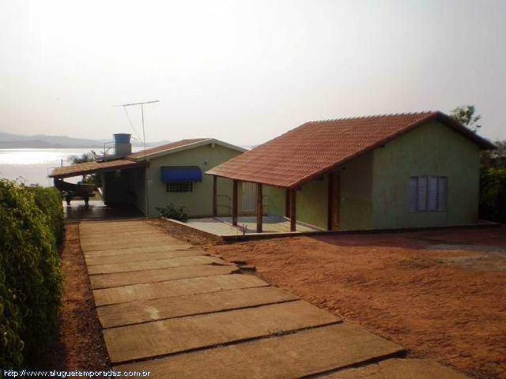 Rancho em São João Batista do Gloria, a cidade da Canastra.