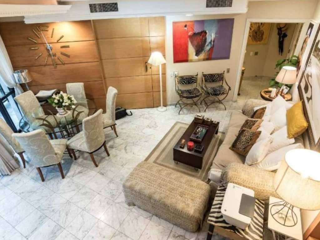 Cobertura duplex com vista espetecular em Ipanema