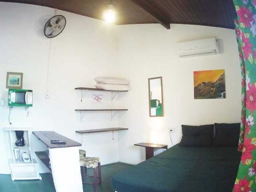 Suite para casal - wifi, ar cond. a 600 m da praia Maranduba- Ubatuba