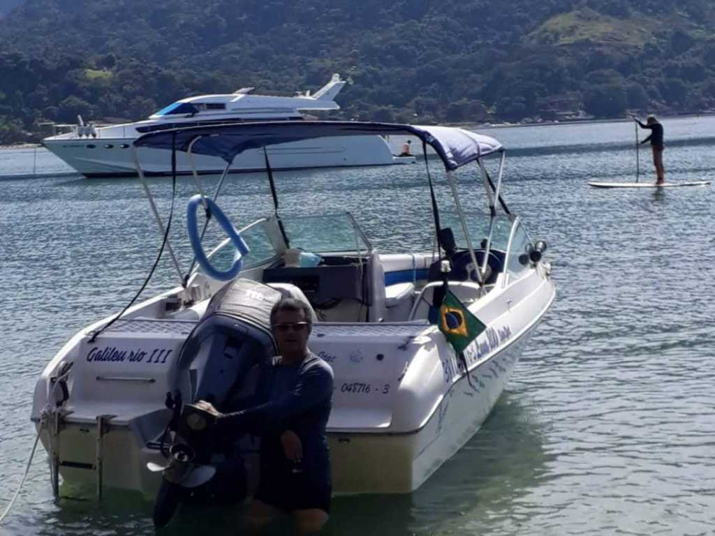 Incrível passeio de Lancha em Angra, para 8 pessoas, 6 hs,  1000,00