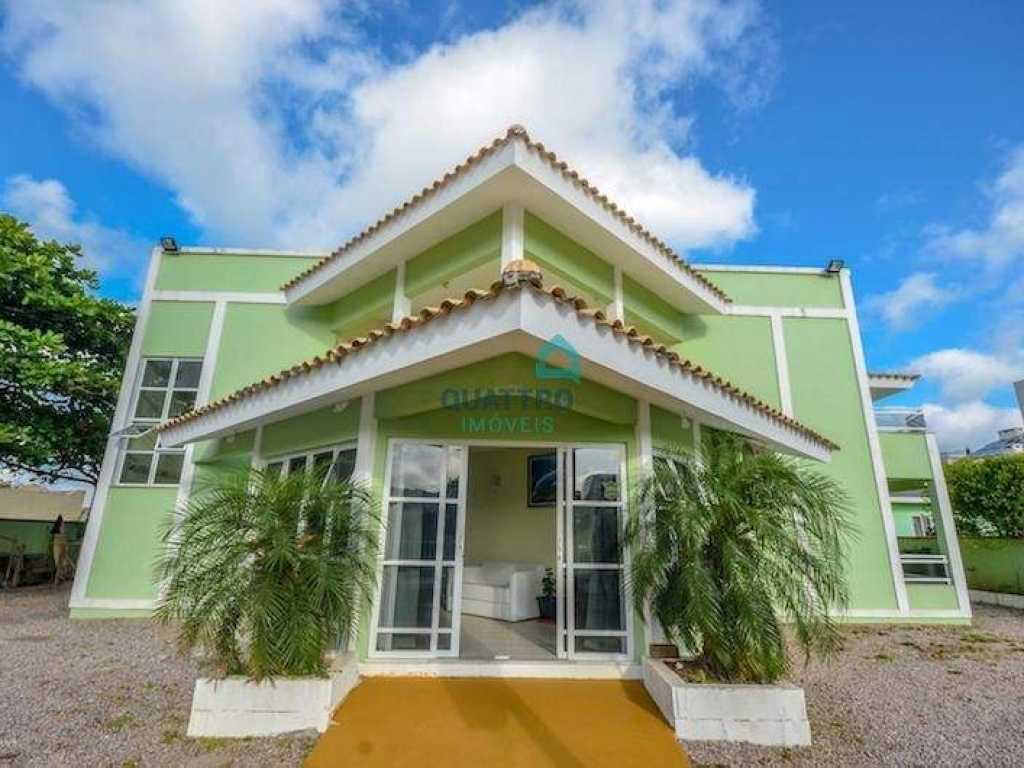 Lindo apartamento de 2 quartos a 50 metros da praia de Mariscal