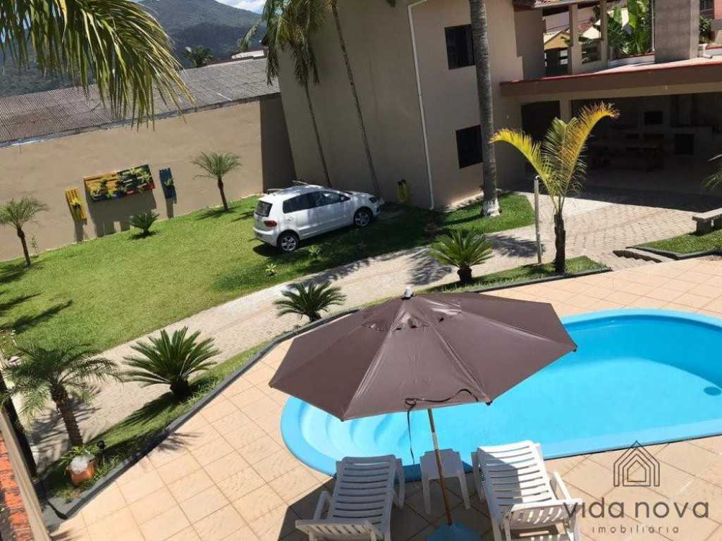 Casa com Piscina 11 Hóspedes