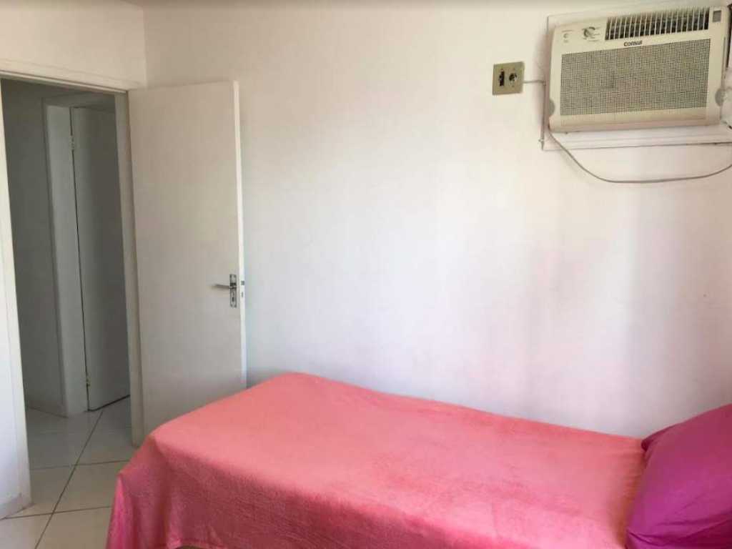 Apartamento em Balneário Camboriú, na quadra do mar, para alugar na temporada.