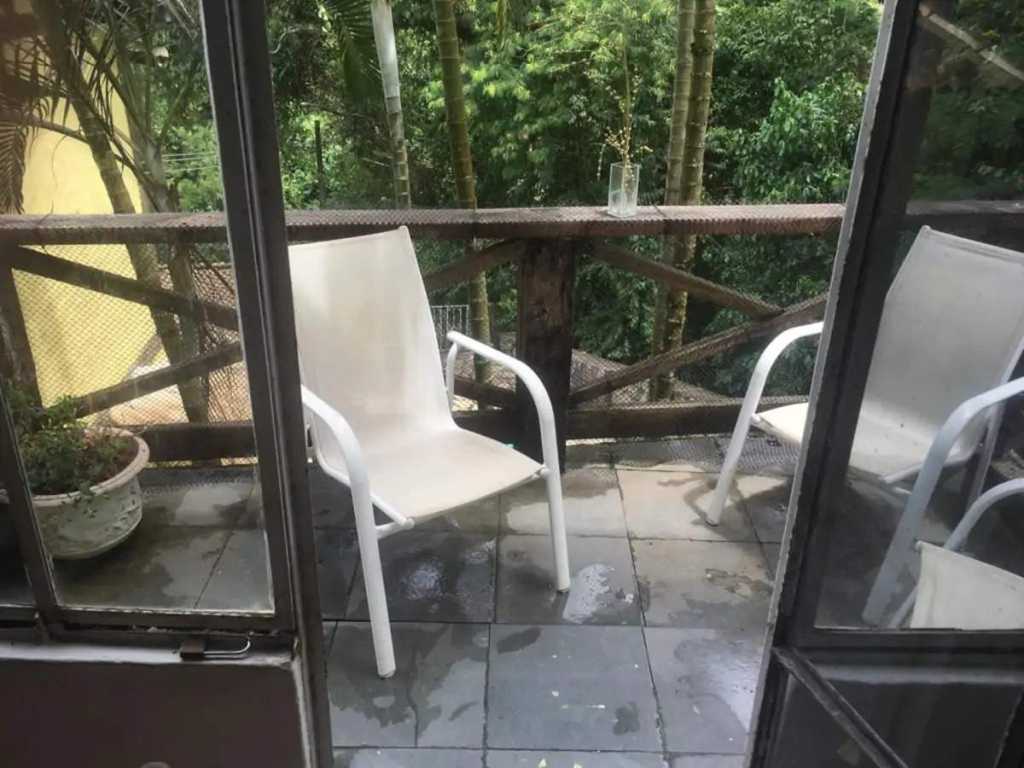 Casa em ILHABELA com 3 suítes e ÓTIMA LOCALIZAÇÃO