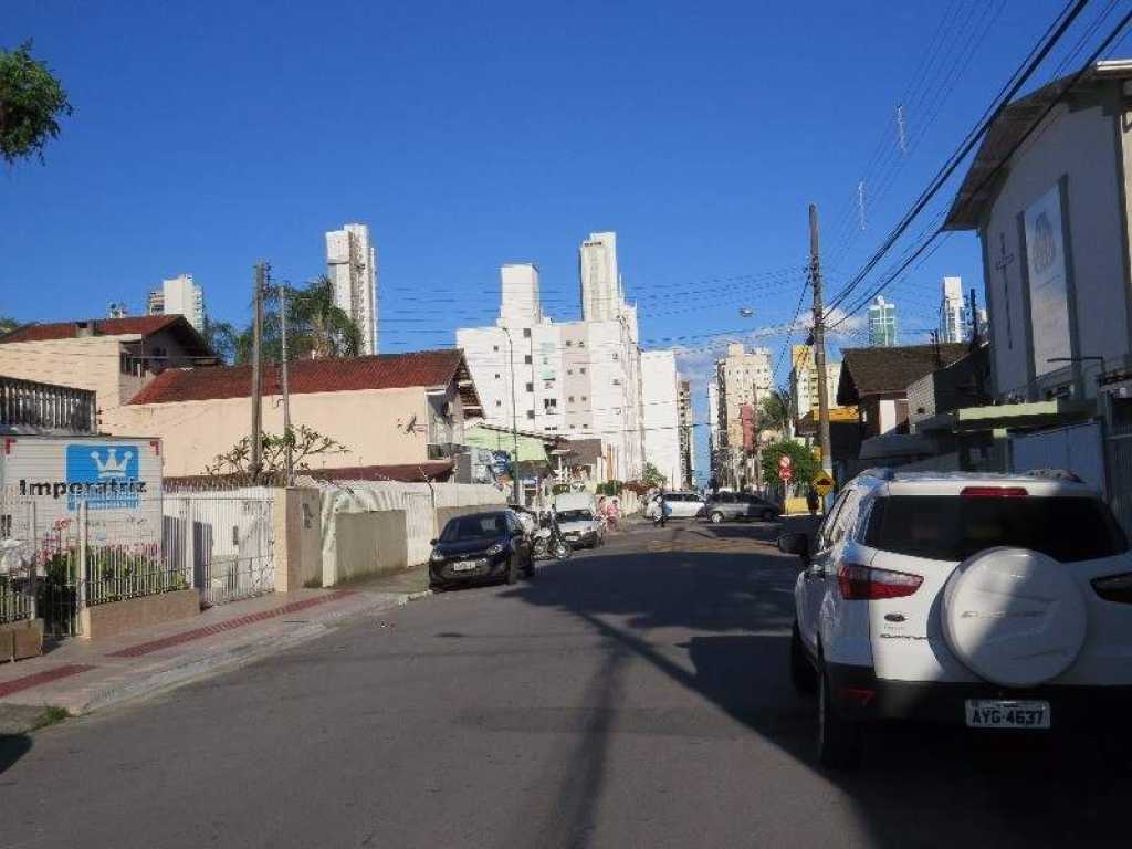 2 BEDROOM HOUSE - FOR 8 PEOPLE - cod. 281-BAIRRO DAS NAÇÕES- BALNEÁRIO CAMBORIÚ