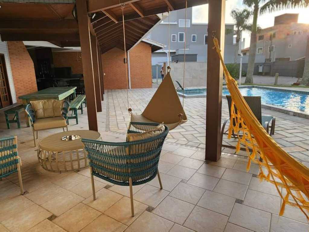 Casa Diamante 7 suítes, 30 pessoas, piscina aquecida, a 50m do mar