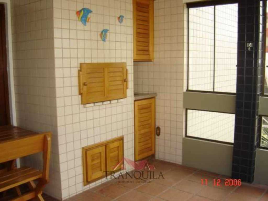 Apartamento 3 dormitórios Prox. as 4 Praças