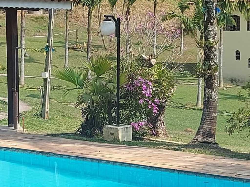 Sitio Igaratá SP médio alto padrão