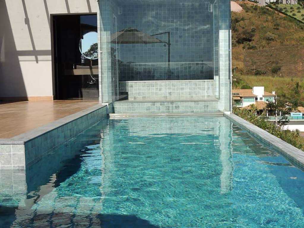 Casa Super Luxo em Escarpas do Lago com excelente vista.