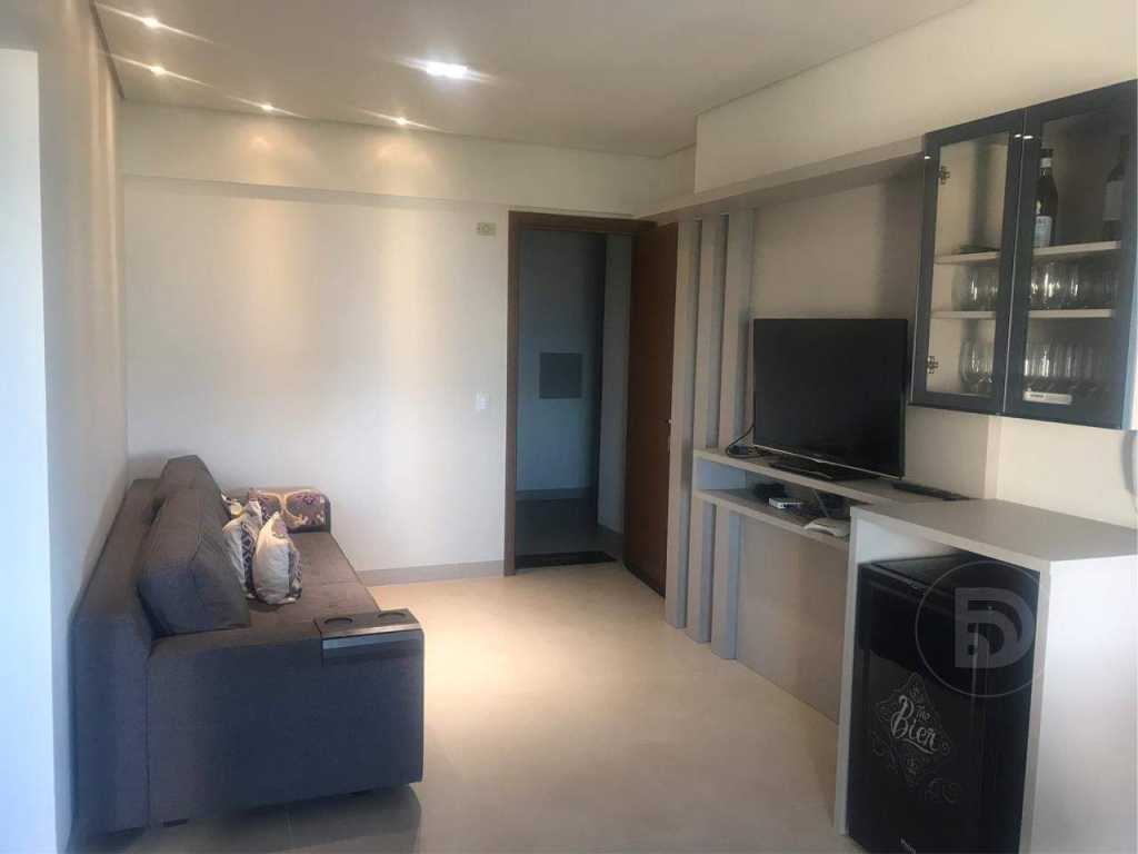 Excelente Apartamento no Resid. Porto Clube