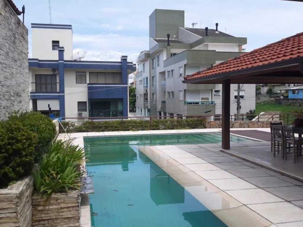 optima  casa em canasvieira com piscina privativa a 150m do mar