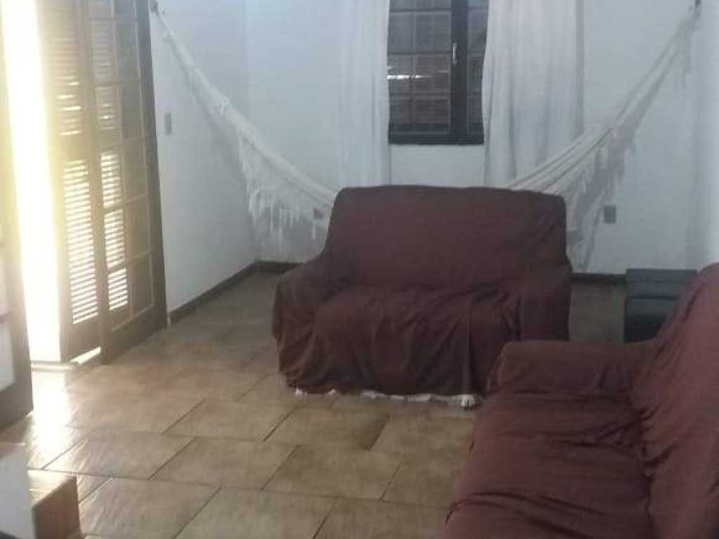 CASA EM ANGRA 3 ANDARES 3 QUARTOS PARA 8 PESSOAS 350,00 reais