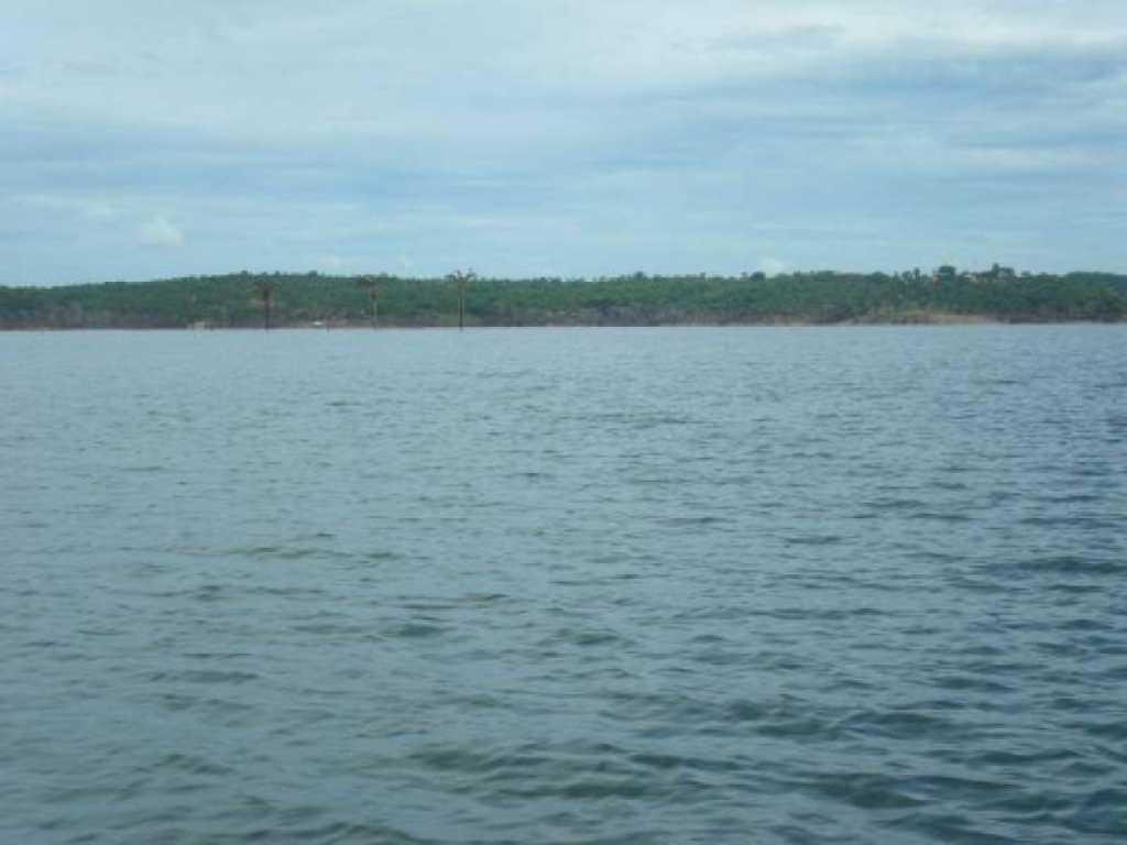 Condomínio para pesca no lago serra da mesa