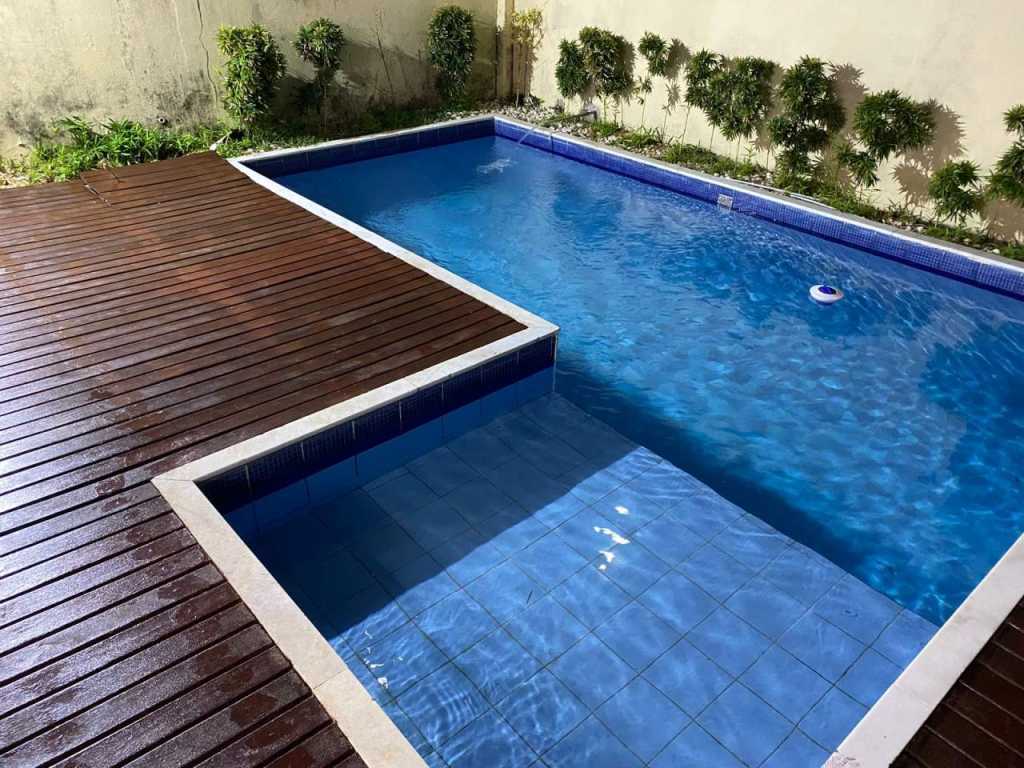 Casa com piscina perto da praia