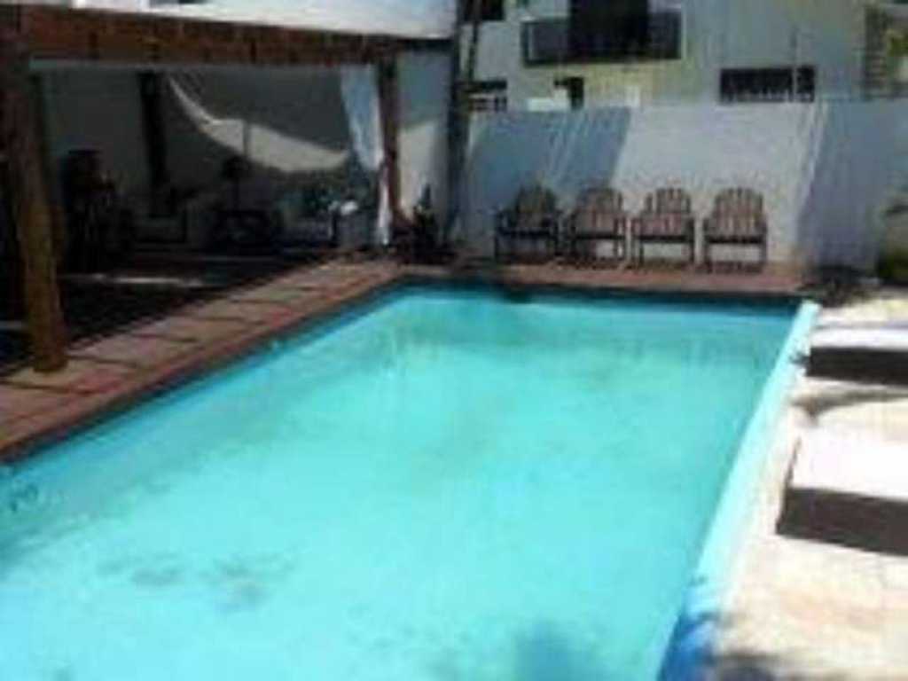 Grande casa climatizada com piscina no centro de Balneário Camboriú!