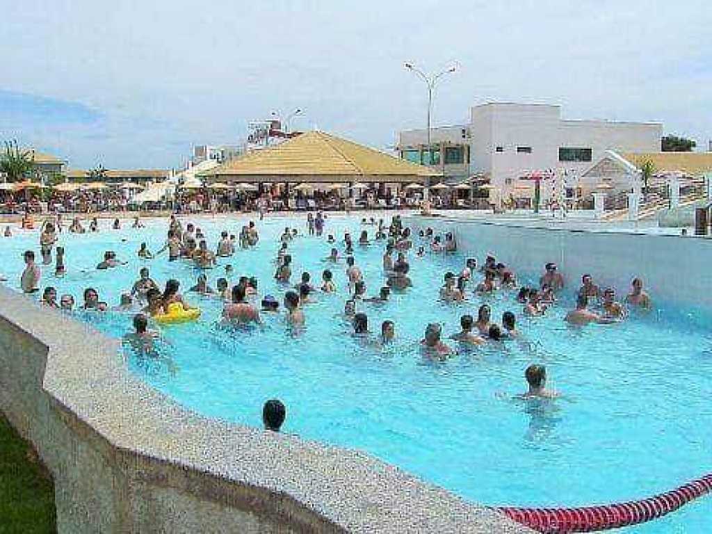 LACQUA DIROMA PISCINAS  THERMAIS 24 HS PISCINA DE ONDAS