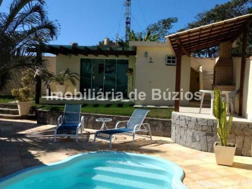 Confortável casa com 2 suítes e 1 bangalô externo – Alto de Búzios, Búzios