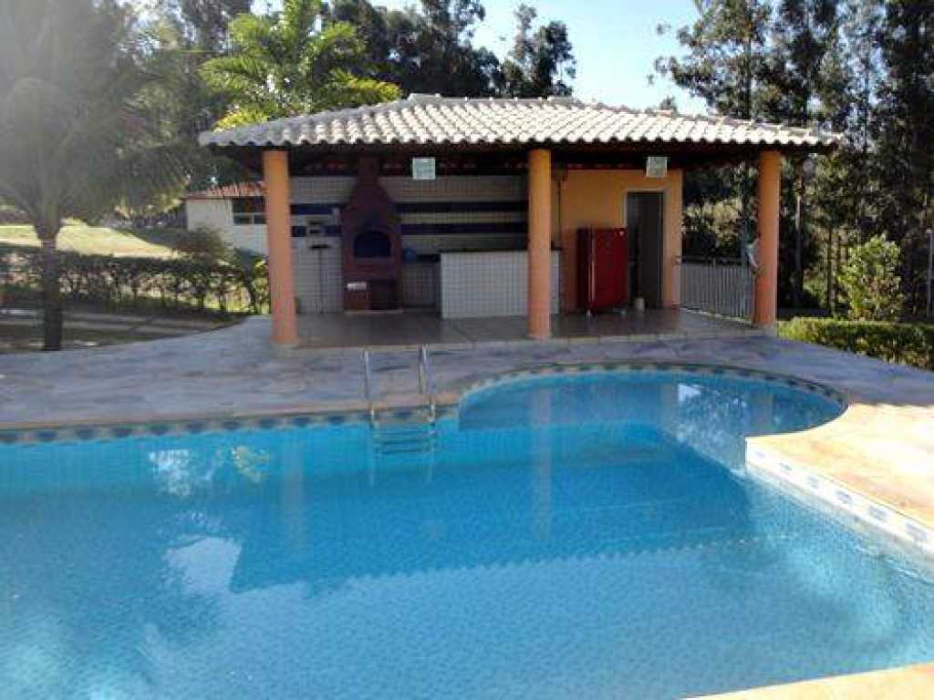 Vendo ou Alugo Rancho em Condominio nobre. Reveillon disponivel.