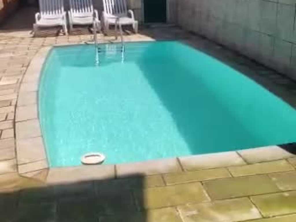 Casa perto do mar com piscina