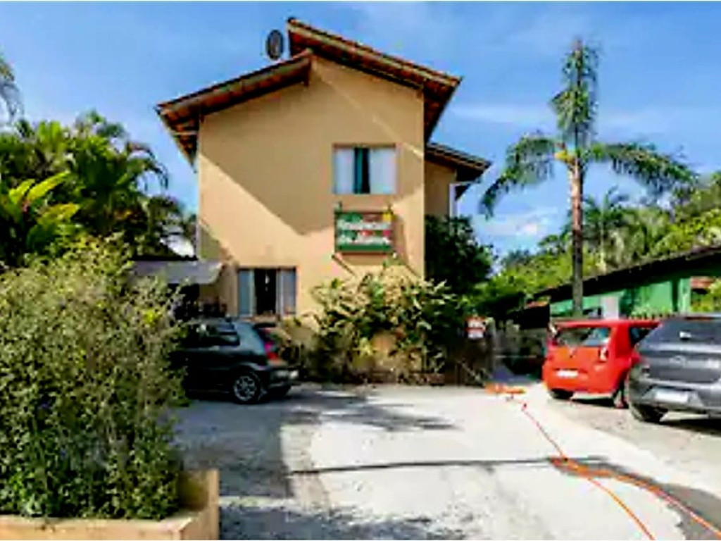 Alquilo casa en Camburi cerca de playa