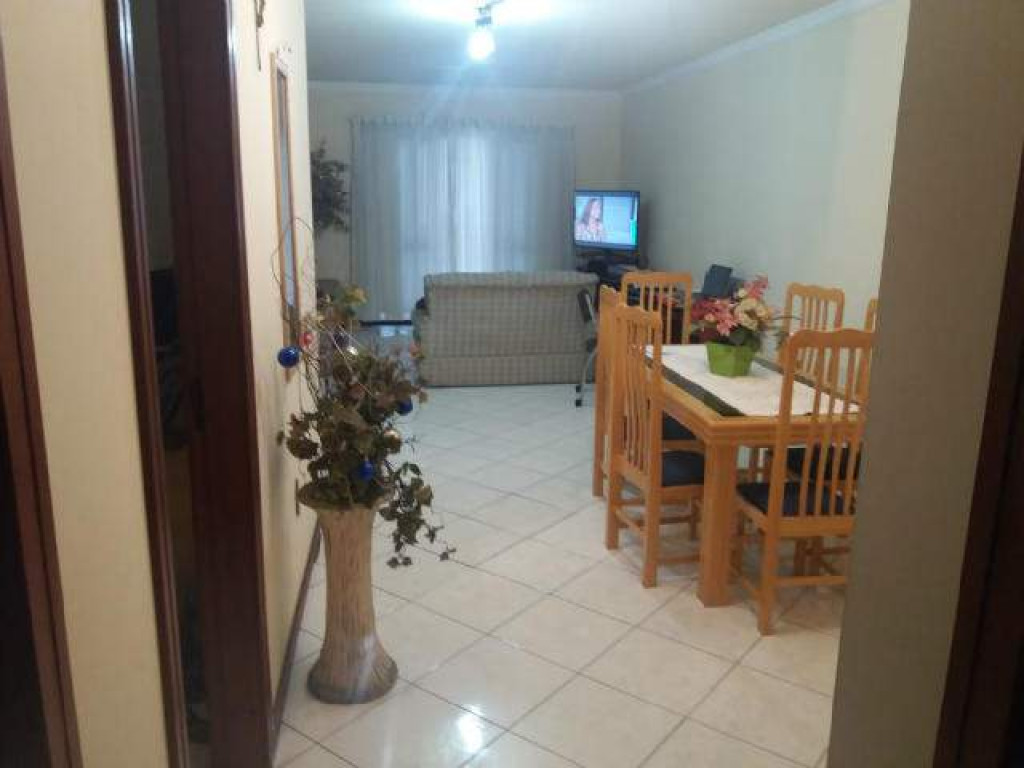 APARTAMENTO - EXCEL. LOCALIZAÇÃO - MEIA PRAIA