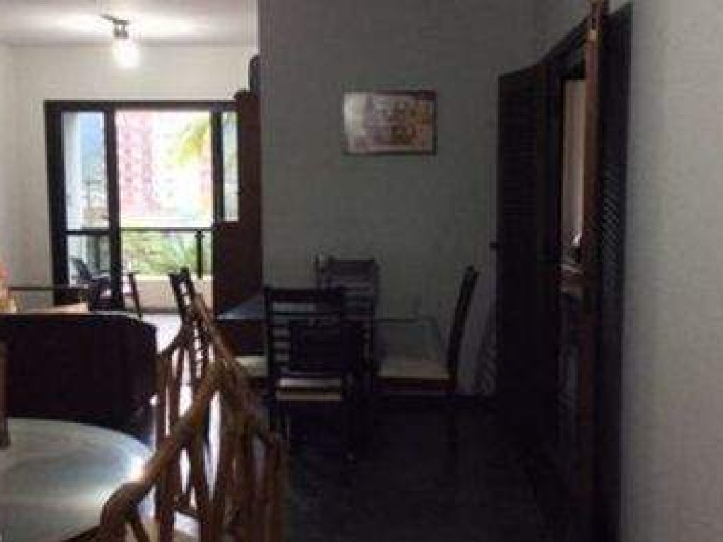 Excelente Apartamento de 3 Dormitórios na praia da Enseada - Guarujá.