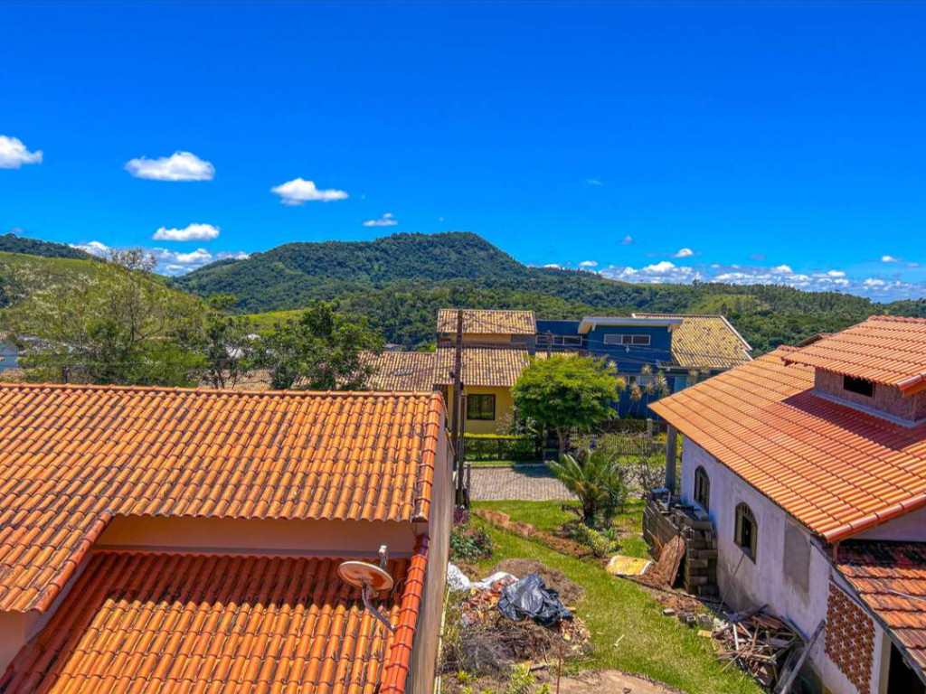 Incrível Casa com churrasqueira em Miguel Pereira/RJ