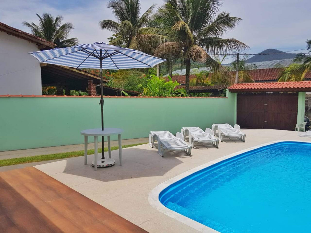 Aconchegante Casa Com Piscina e Churrasqueira Ubatuba Maranduba - 6 a 10 pessoas