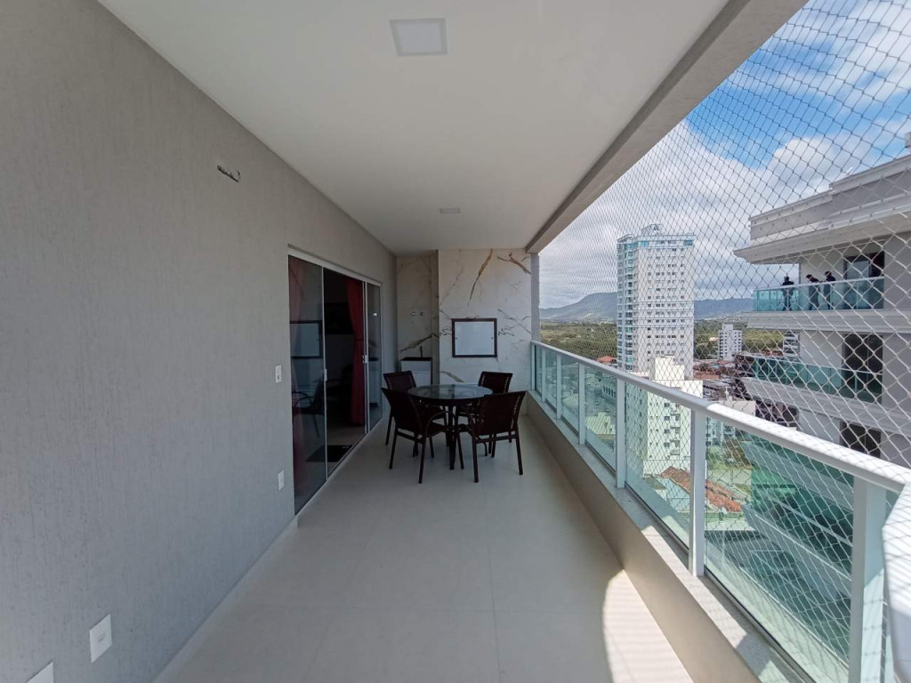 APARTAMENTO  PARA ALUGUEL DE  TEMPORADA EM MEIA PRAIA  QUADRA MAR / ITAPEMA S.C