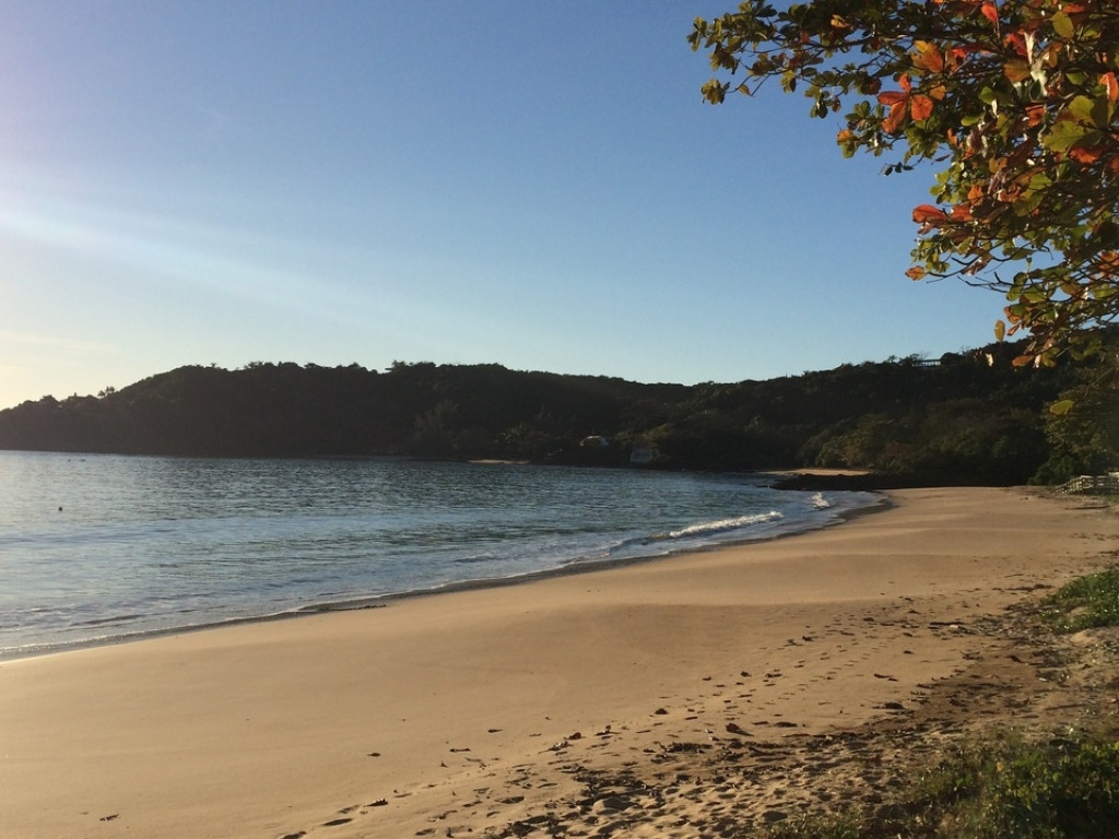 Apartamento Pé na areia...praia paradisiaca em Penha SC para Temporada