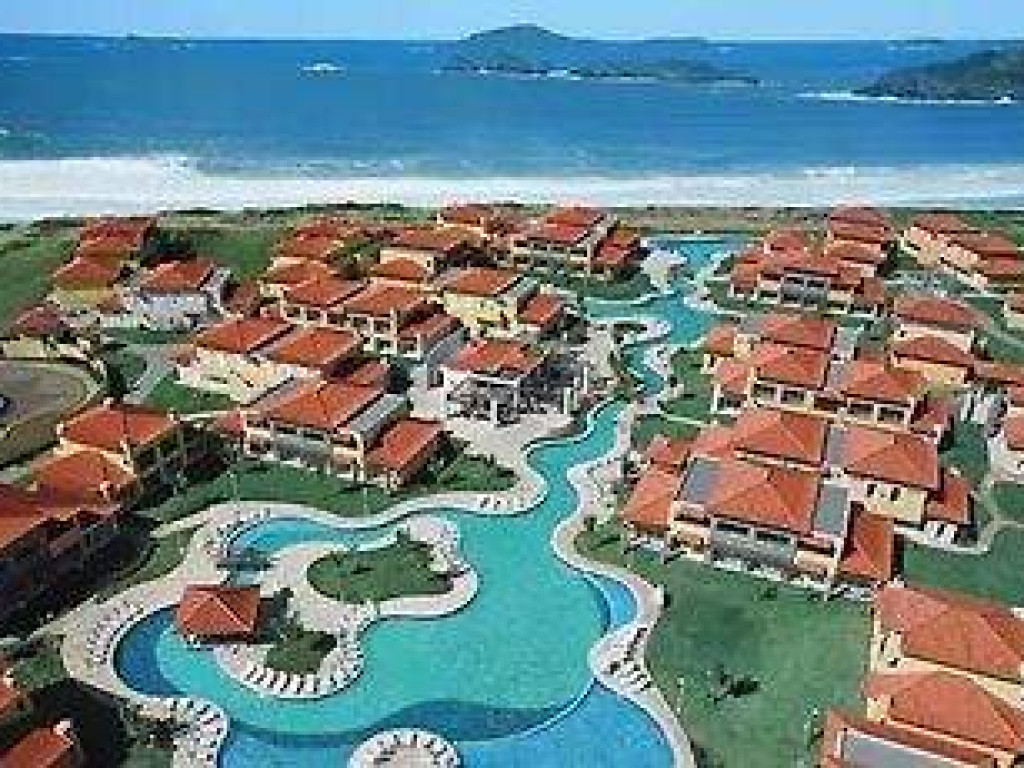 Suite luxo no Búzios Beach Resort para até 4 pessoas