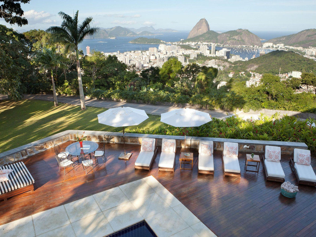 Rio019 - Casa con vista, piscina, tenis en Santa Teresa