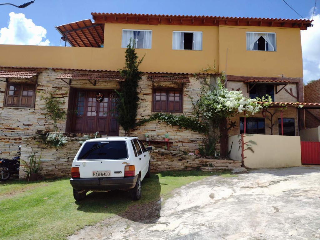 Casa de Pedras com piscina