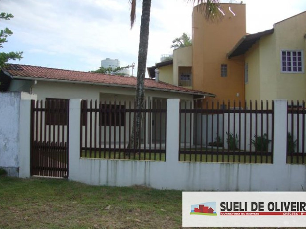 CASA BEIRA MAR PERTO NAUTILUS EM PENHA PARA ALUGAR POR TEMPORADA