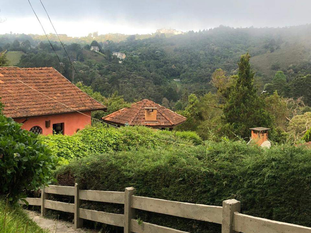 Linda casa com vista deslumbrante