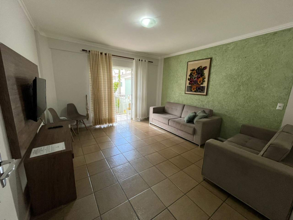 2 BEDROOM APARTMENT (1 SUITE) FOR 7 PEOPLE- cod. 31- AT THE BALNEÁRIO CAMBORIÚI CENTER