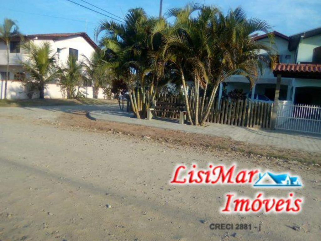 APARTAMENTO TÉRREO, ÓTIMO PADRÃO A 160 Metros do mar em Itapoá/SC