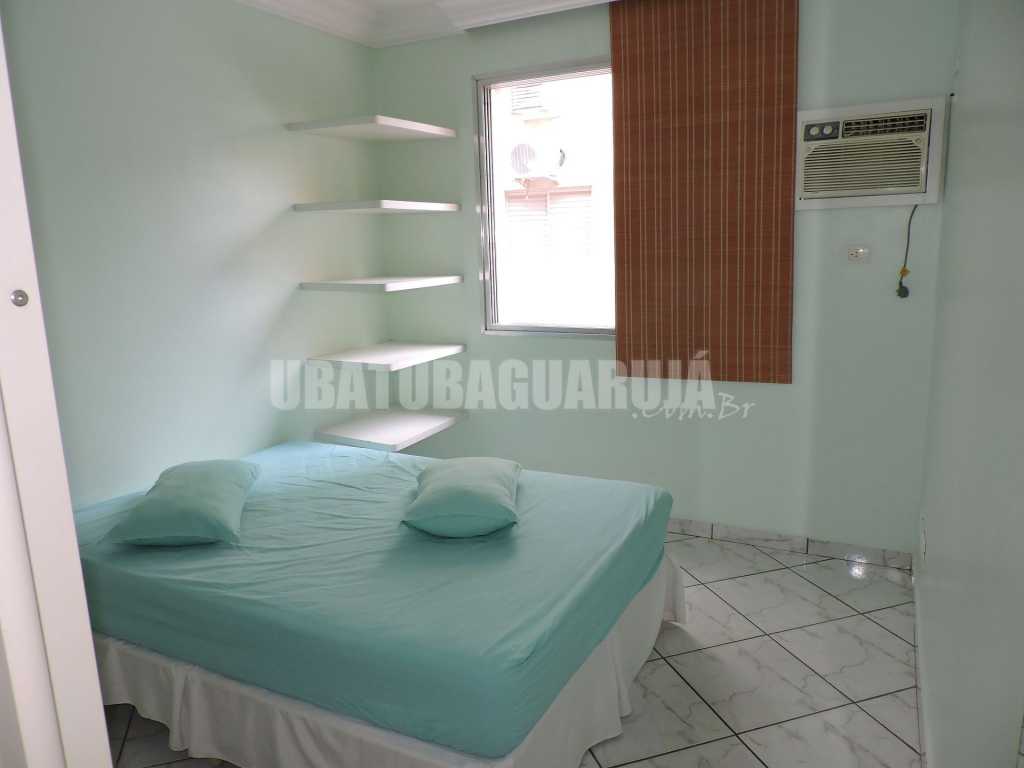 Apartamento 21 de 1 dormitório para 5 pessoas a duas quadras da Praia da Enseada - Guarujá