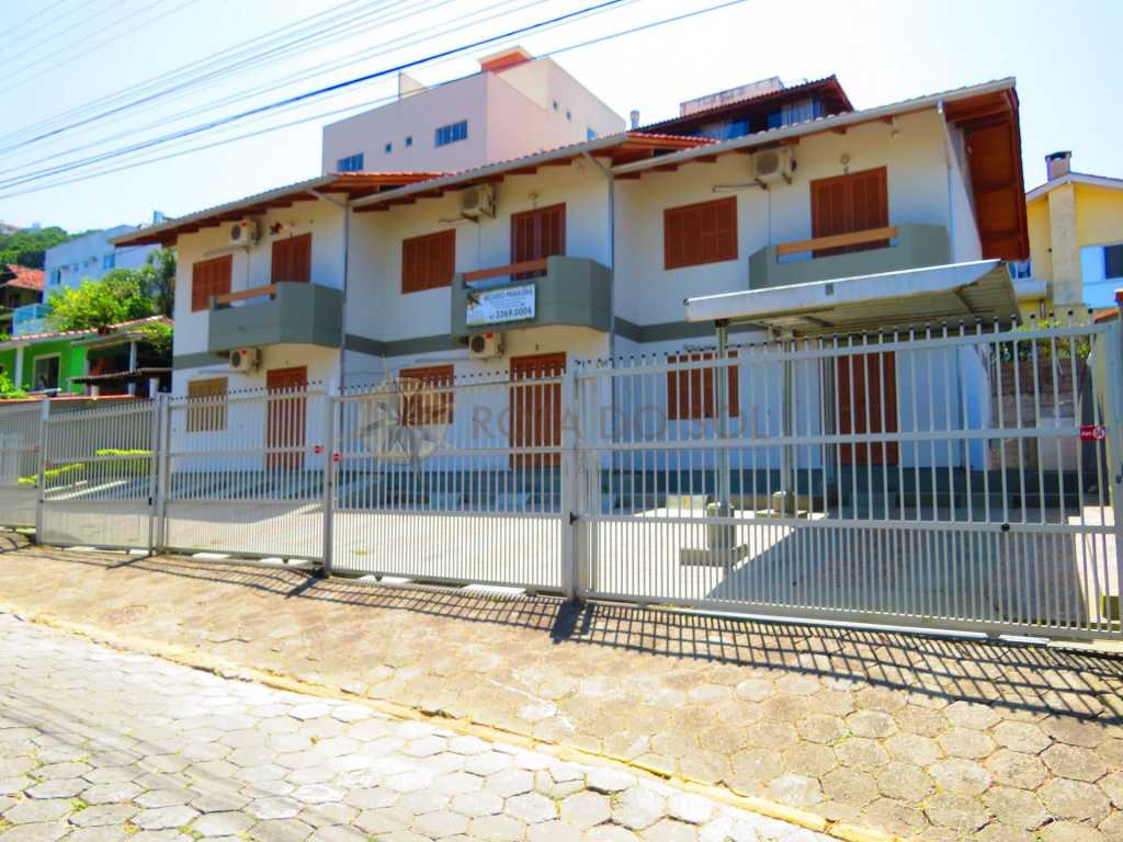 Cód 225B - Apartamento com excelente localização em Bombinhas - Tarifa econômica