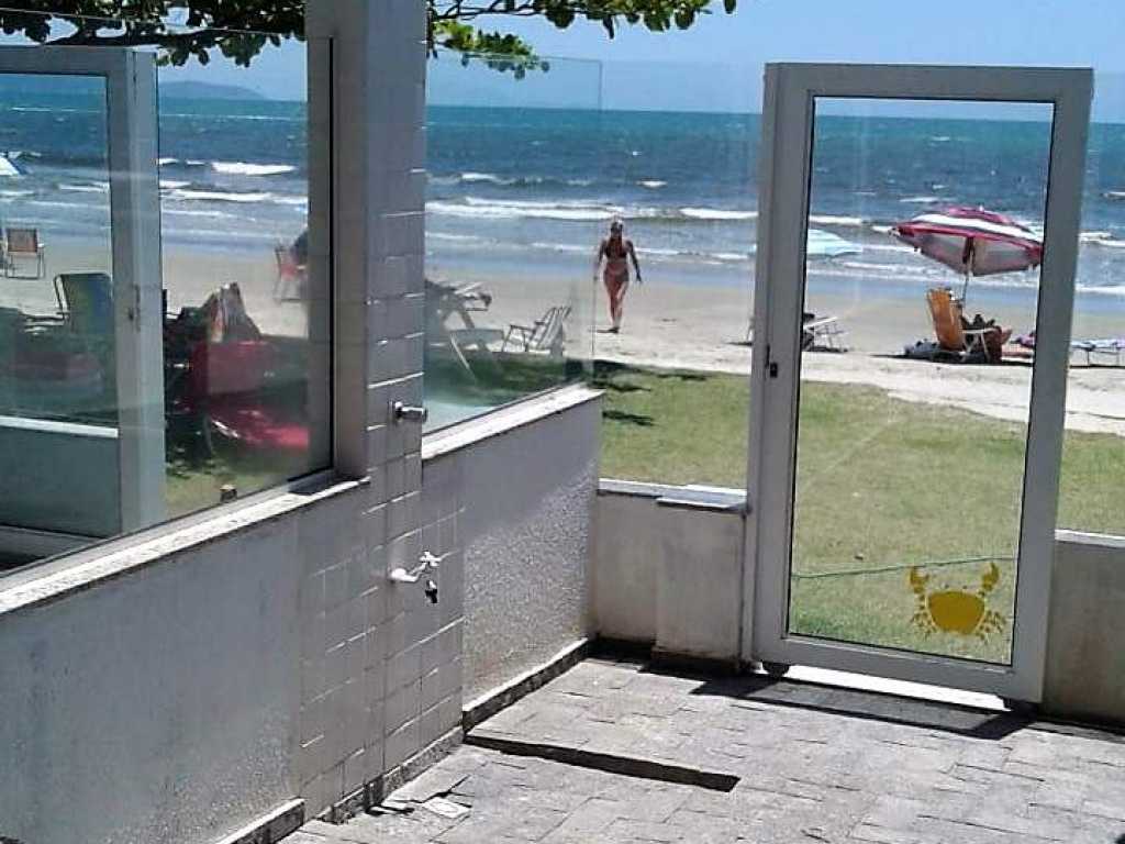 Casa com pe na Areia para 11 pessoas praia Pereque - Porto Belo