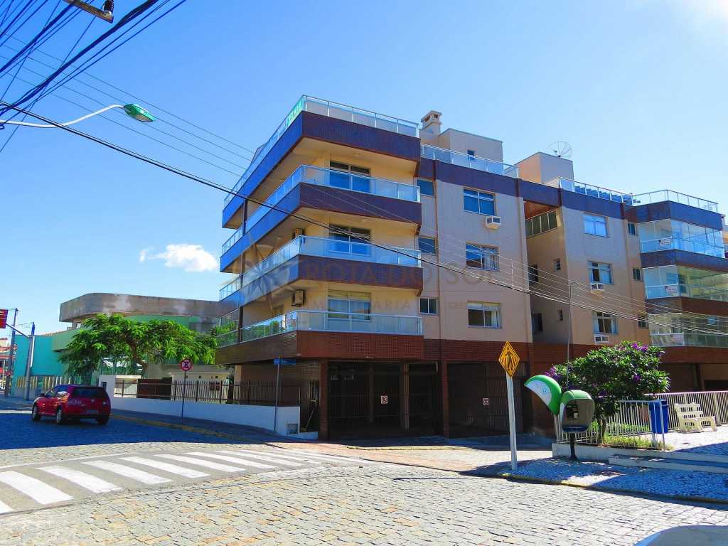 Cód 269 - Ótimo apartamento na quadra do mar em Bombinhas.