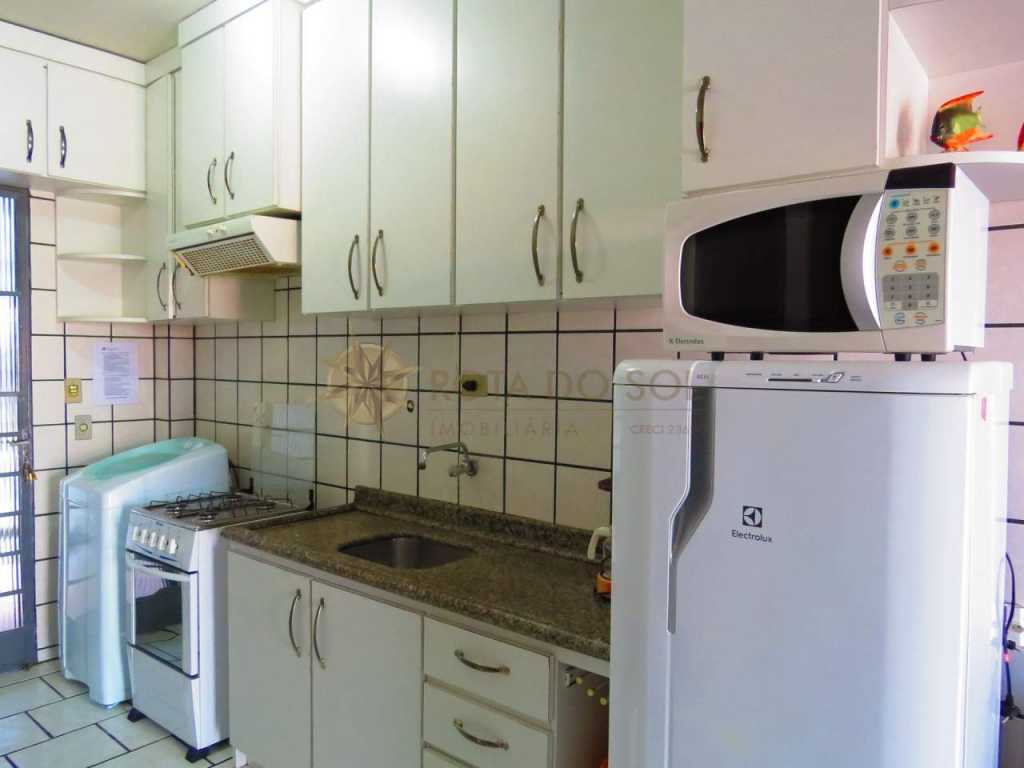 Cód 225A - Apartamento com excelente localização em Bombinhas - Tarifa econômica