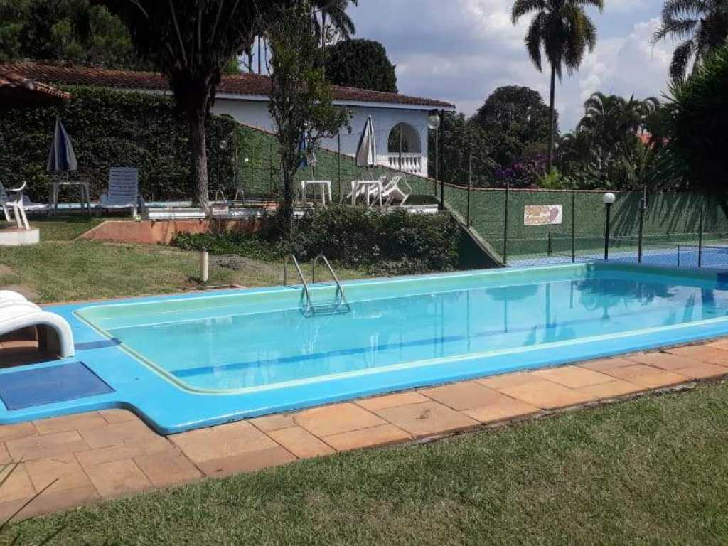 Casa de campo com 2(duas) piscinas e quadra de tênis. Cond. Chácara Bela Vista,  Est. Sta Inês, km  18 - B. Vila Machado, Frente a represa.