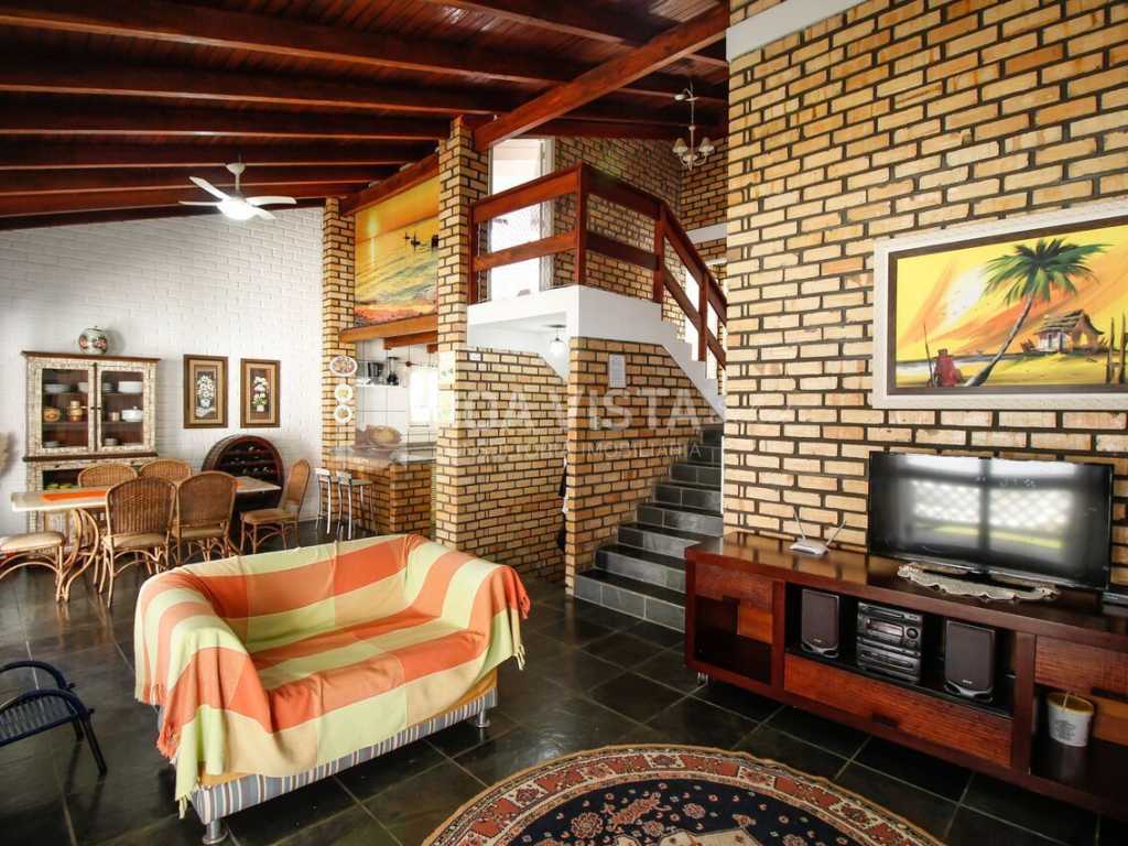 Aluguel Casa 4 quartos para 10 pessoas | Bombinhas/SC
