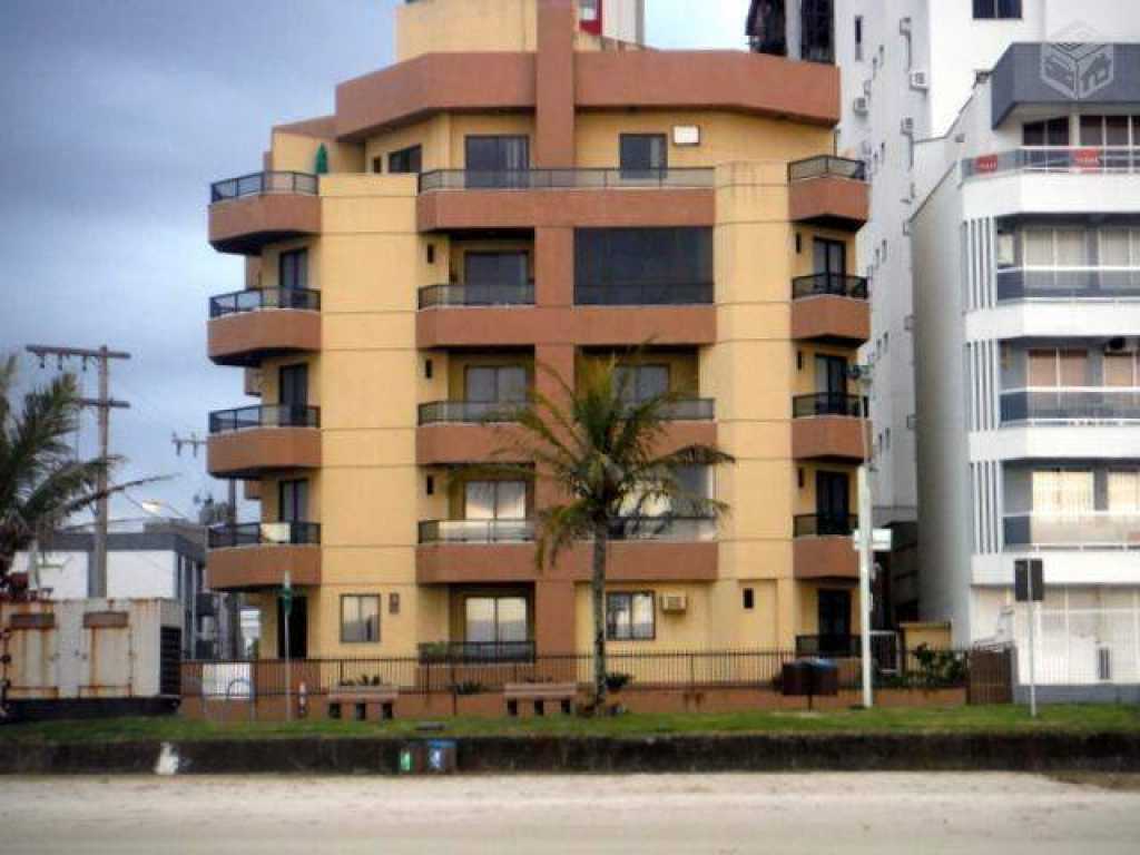 Apartamento com vista para a praia com 3 quartos com ar - Meia Praia