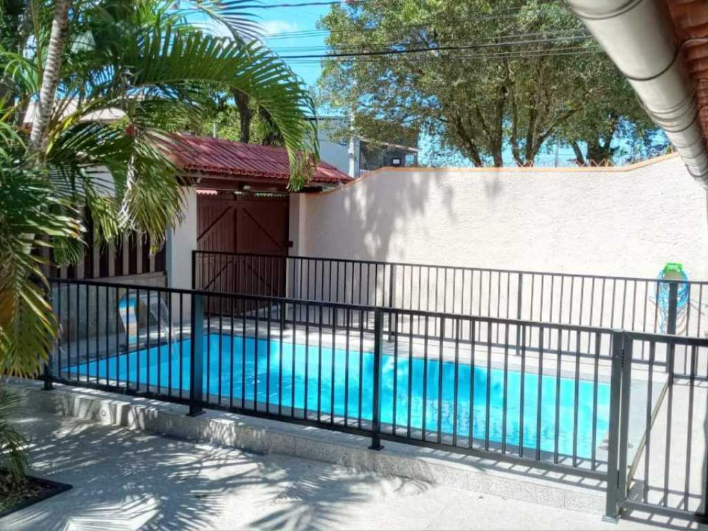 Casa Duplex com piscina p/ Temporada Guarapari ES