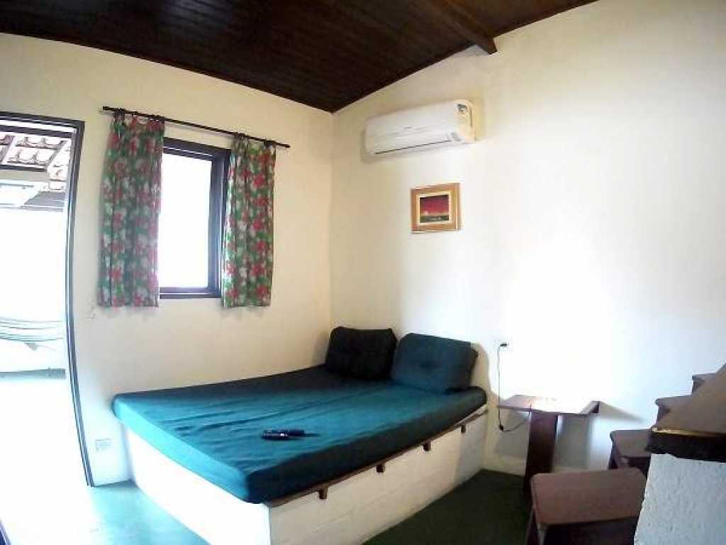 Suite 4 pessoas - wifi, ar cond. a 300 m da praia Maranduba- Ubatuba