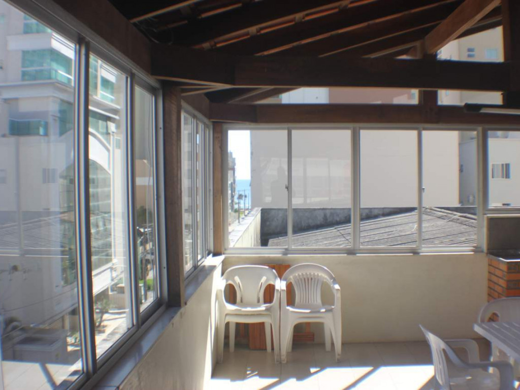 Apartamento Quadra Mar  para Aluguel de Temporada, Itapema / SC, bairro Meia Praia,